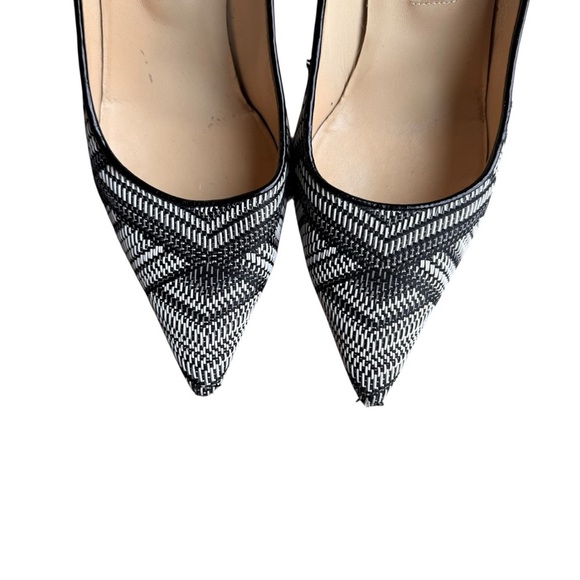 Jimmy Choo -Abel Black & White Woven Print Pointed Toe Stiletto Heels Sz 39.5 - Picture 10 of 10